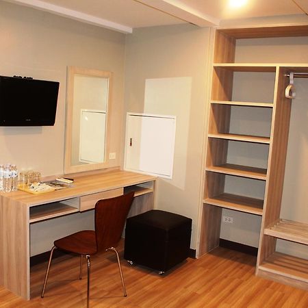 Ywca Hotel Μπανγκόκ Εξωτερικό φωτογραφία