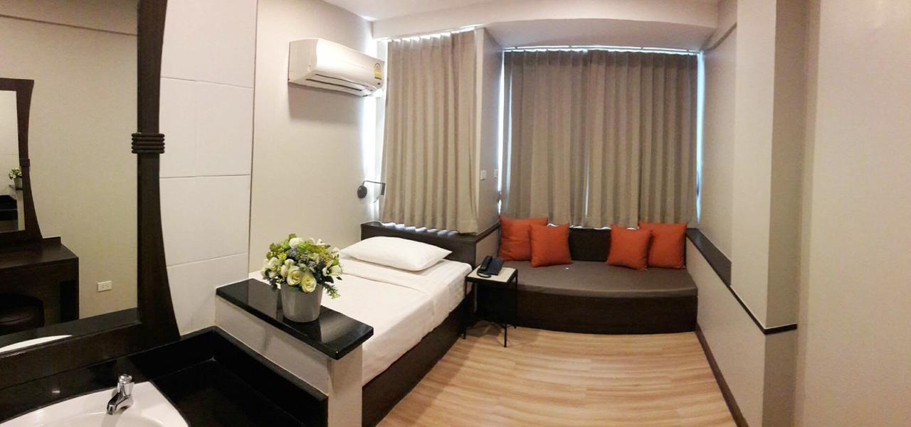 Ywca Hotel Μπανγκόκ Εξωτερικό φωτογραφία